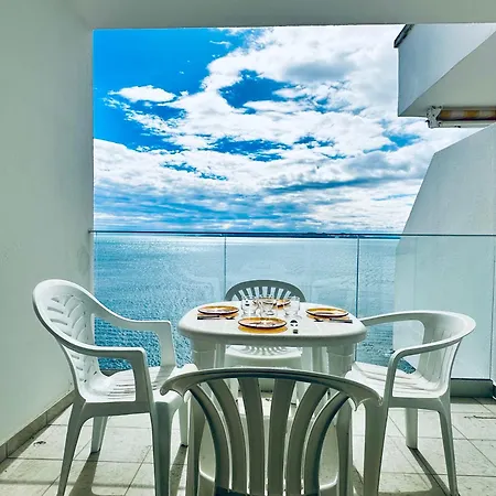 Apartment Global Immo 1011 Meda Chica Roses